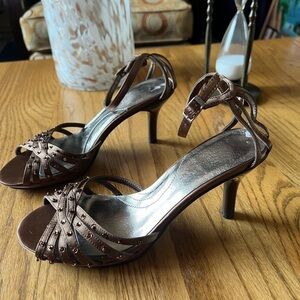 Kenneth Cole Sandal Women’s 6 Reaction Brown Bronze Ankle Strap Embellished Open